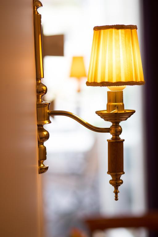 Garni Hotel Drei Lilien Висбаден Экстерьер фото