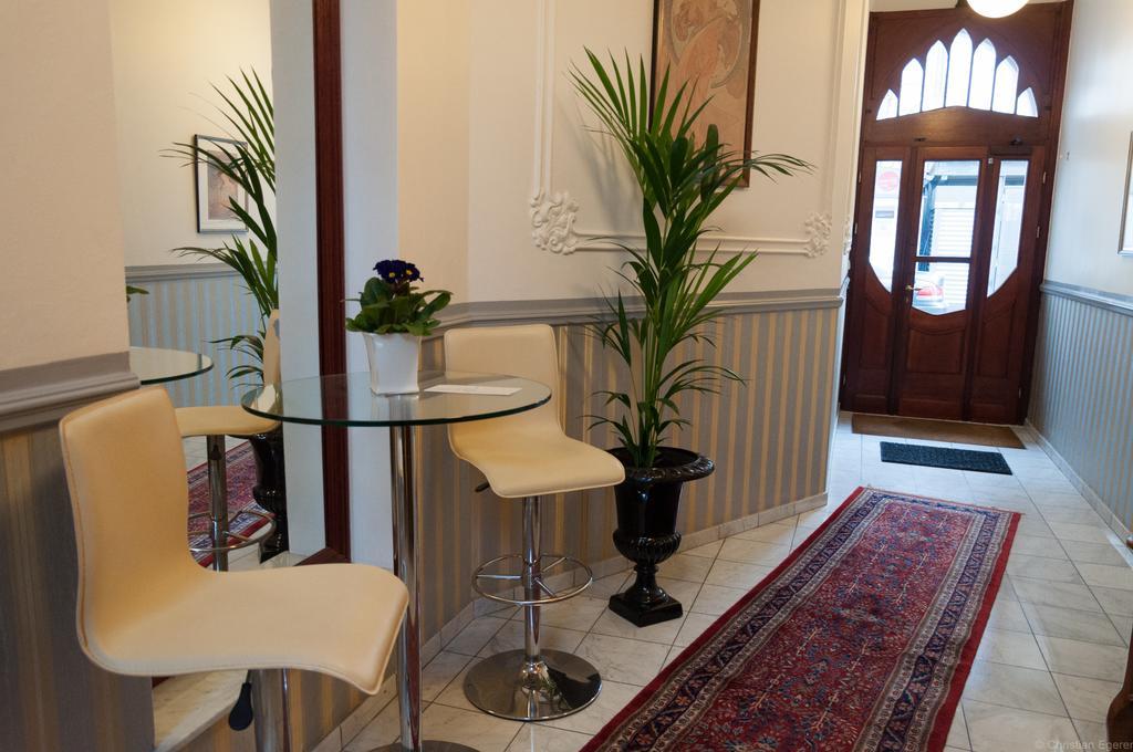 Garni Hotel Drei Lilien Висбаден Экстерьер фото