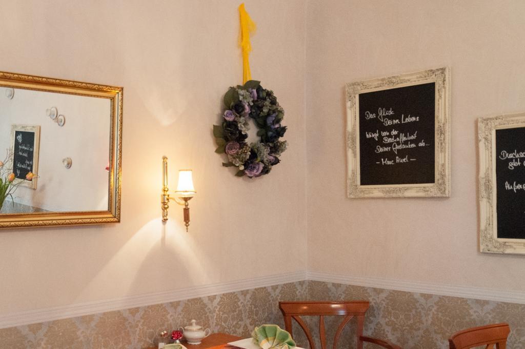 Garni Hotel Drei Lilien Висбаден Экстерьер фото
