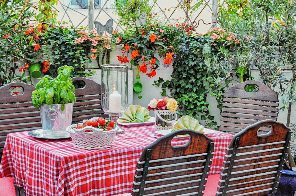 Garni Hotel Drei Lilien Висбаден Экстерьер фото